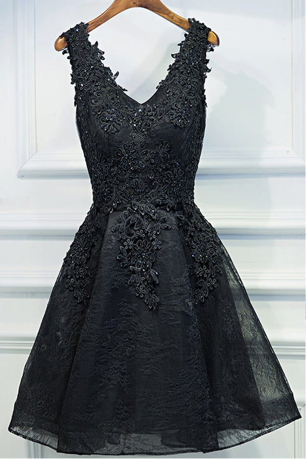 A Line Black Lace Short Prom Dress