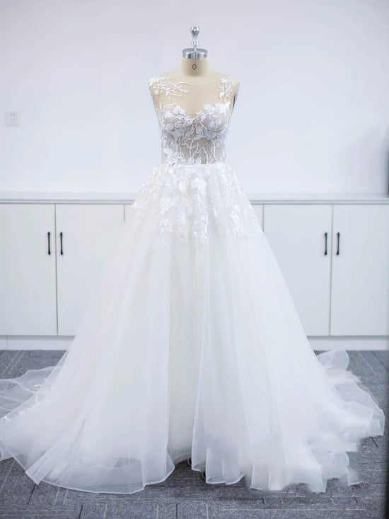 A-line  Ivory Tulle Lace Appliqued Wedding Dress
