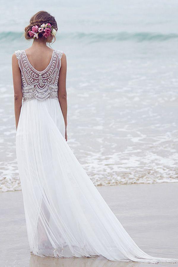 Elegant White Tulle Beach Wedding Dress with Beading