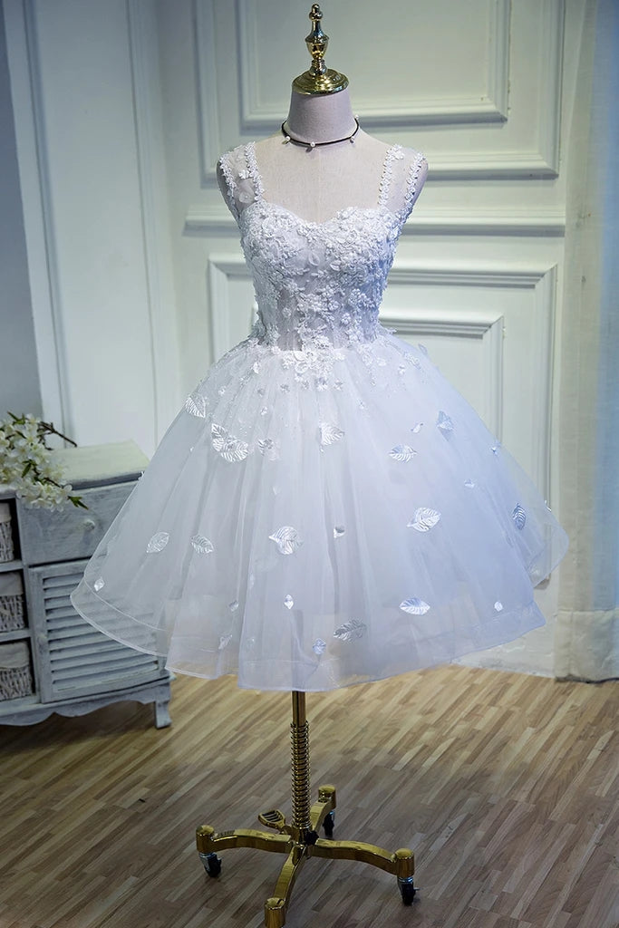 Puffy Sweetheart Homecoming Dress Lace Appliques Short Prom Dress