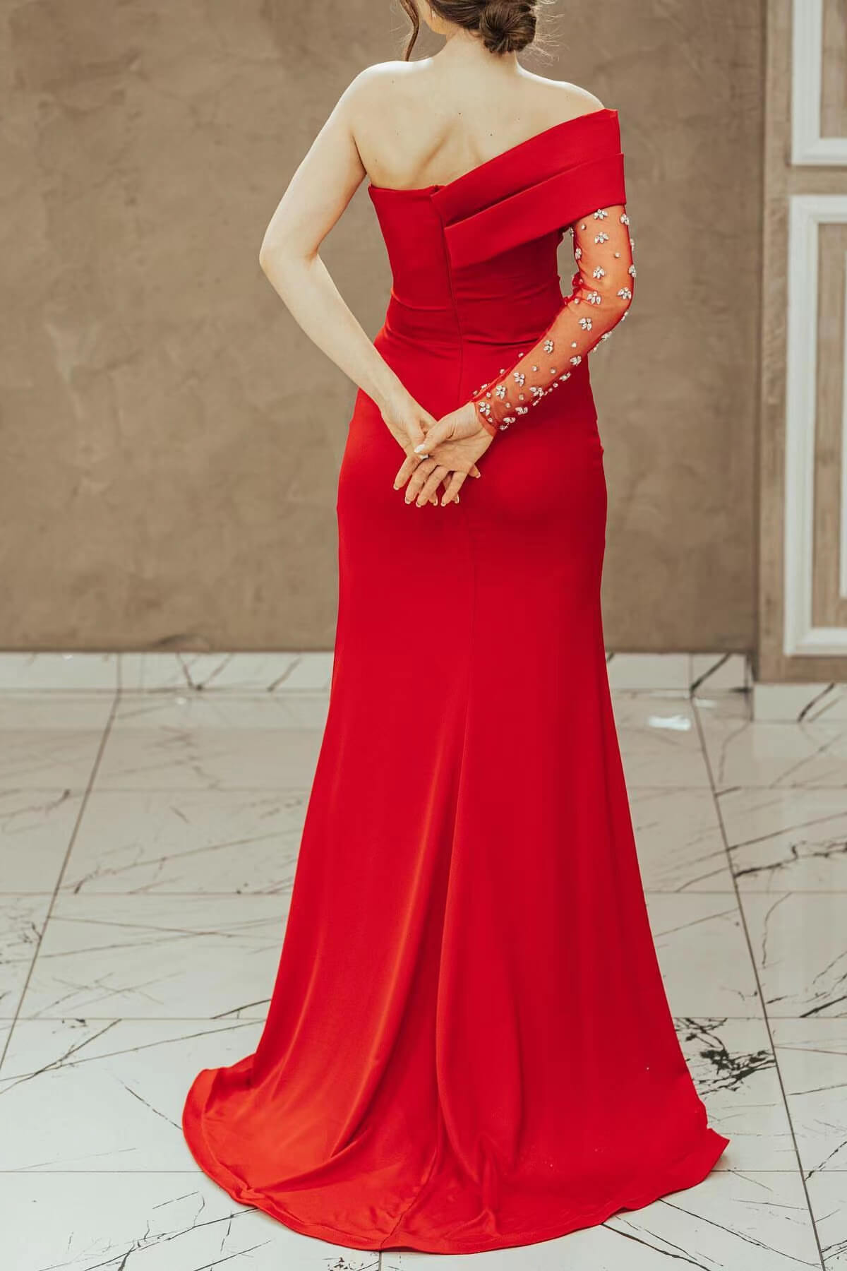 Sizzling Scarlet One-Shoulder Mermaid Prom Gown with Dazzling Bead Embellishments