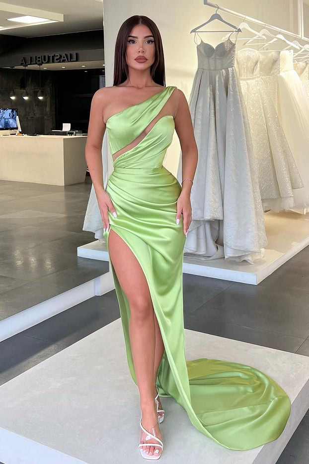 Sleek Light Green One-Shoulder Sleeveless Evening Gown with Long Slit