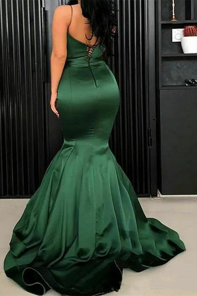 Sleek Mermaid Evening Gown with Delicate Spaghetti Straps