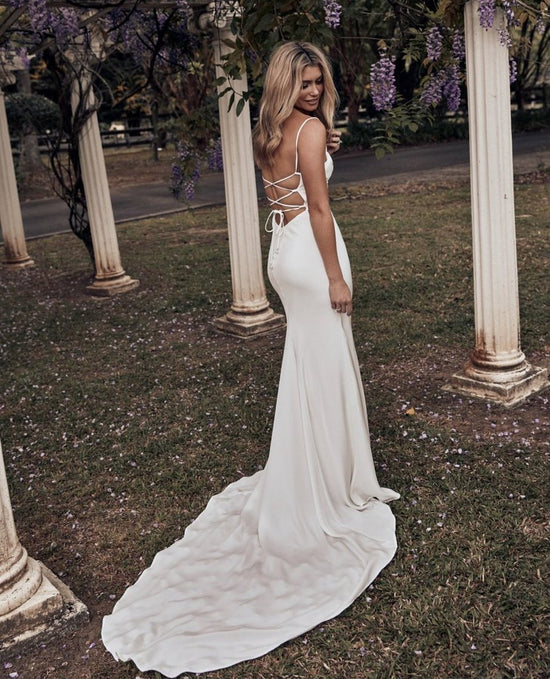 Load image into Gallery viewer, Spaghetti Straps Sheath Wedding Dress Vintage Satin Bridal Gown 
