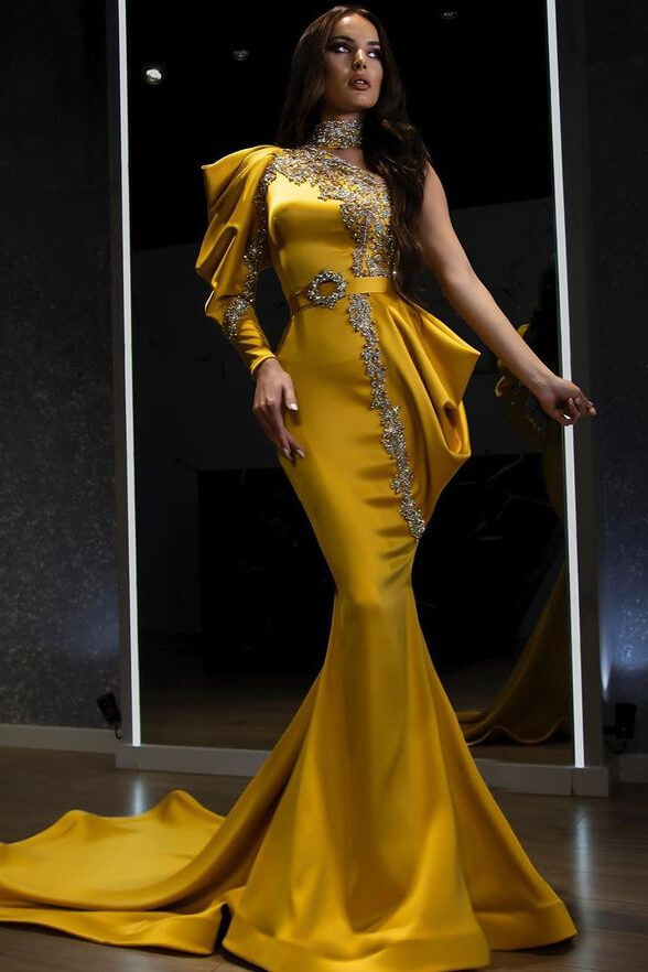 Yellow Halter Mermaid One-Shoulder Long Sleeve Evening Dress With Beadings